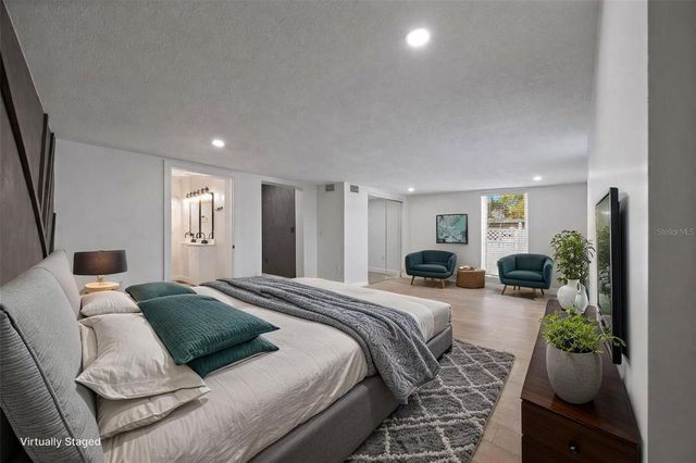 1600 CONNECTICUT AVENUE NE, St Petersburg, FL 33703