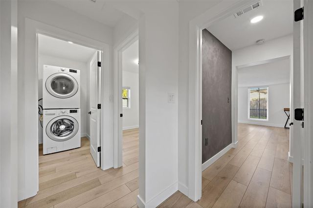 1600 CONNECTICUT AVENUE NE, St Petersburg, FL 33703