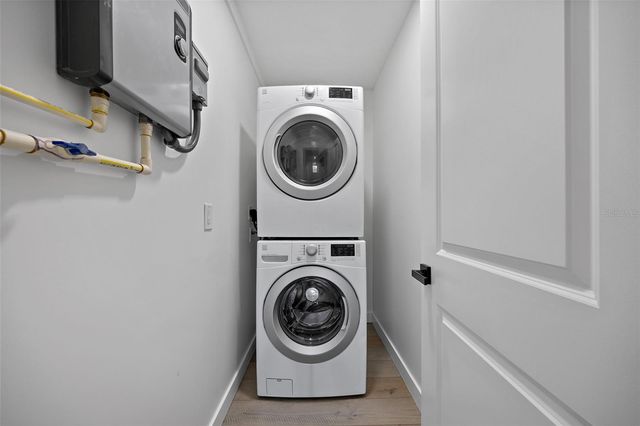 1600 CONNECTICUT AVENUE NE, St Petersburg, FL 33703