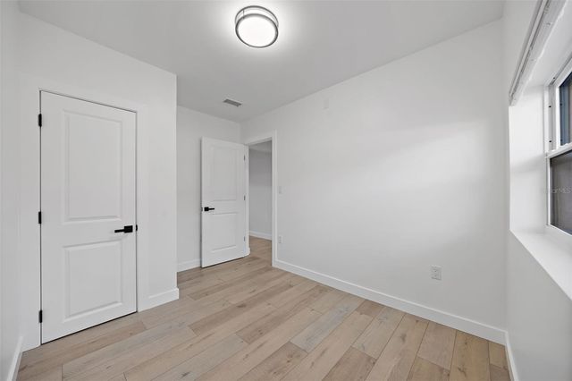 1600 CONNECTICUT AVENUE NE, St Petersburg, FL 33703