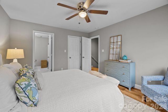 416 Queens Road 19, Charlotte, NC 28207