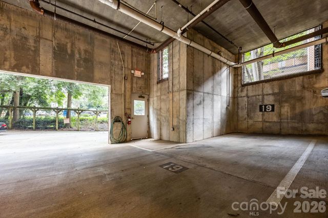 416 Queens Road 19, Charlotte, NC 28207