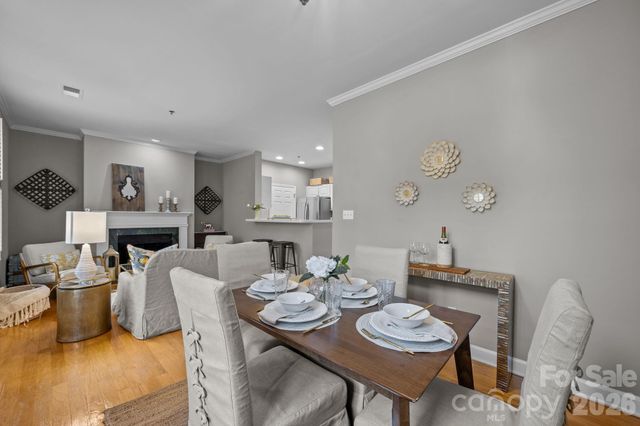 416 Queens Road 19, Charlotte, NC 28207