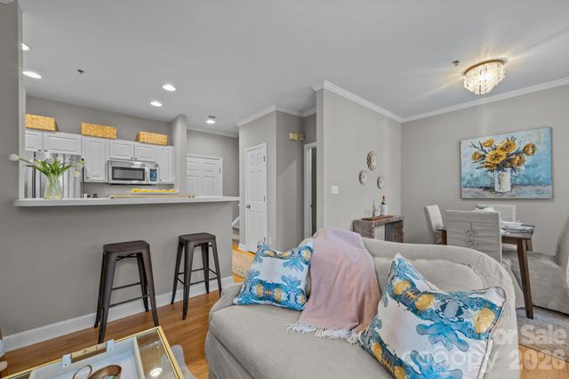 416 Queens Road 19, Charlotte, NC 28207