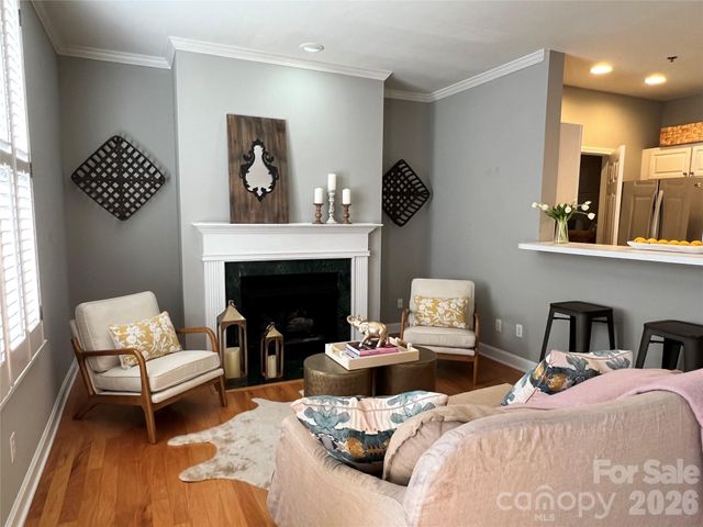 416 Queens Road 19, Charlotte, NC 28207