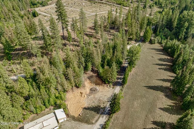 601 8th St, Mullan, ID 83846