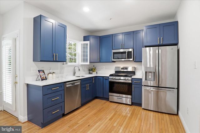 3843 WATKINS MILL DR, Alexandria, VA 22304