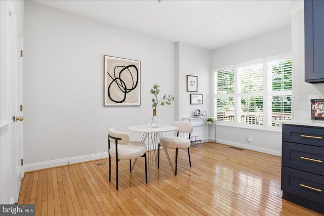 3843 WATKINS MILL DR, Alexandria, VA 22304