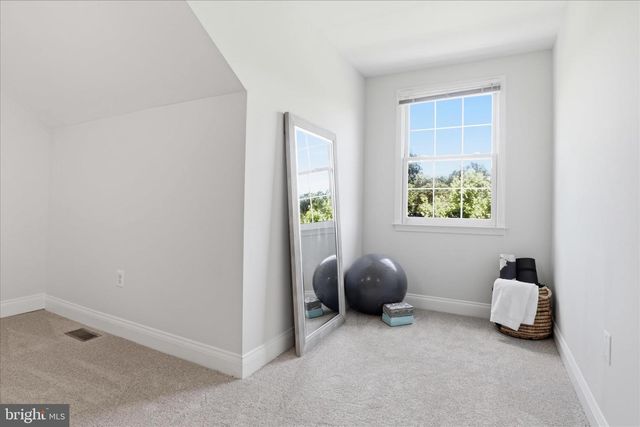 3843 WATKINS MILL DR, Alexandria, VA 22304