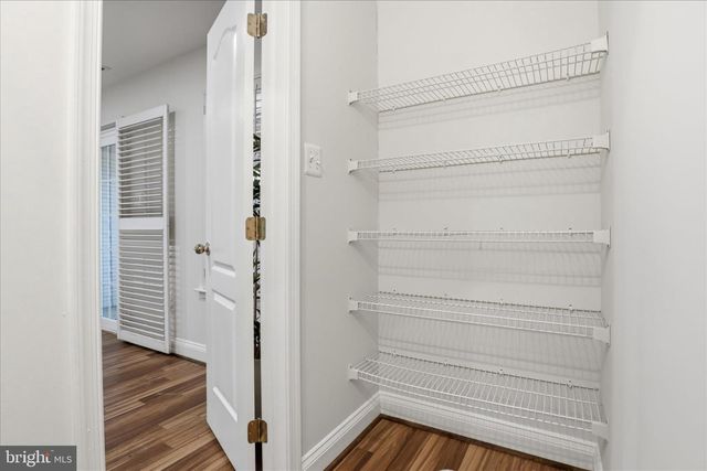 3843 WATKINS MILL DR, Alexandria, VA 22304
