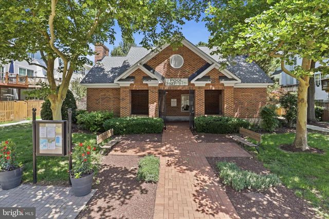 3843 WATKINS MILL DR, Alexandria, VA 22304