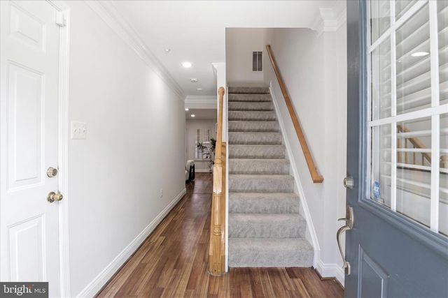 3843 WATKINS MILL DR, Alexandria, VA 22304