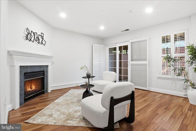 3843 WATKINS MILL DR, Alexandria, VA 22304