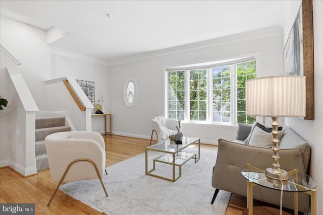 3843 WATKINS MILL DR, Alexandria, VA 22304