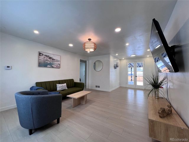 1173 Ironton Street, Aurora, CO 80010