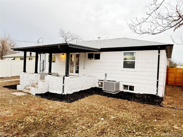 1173 Ironton Street, Aurora, CO 80010