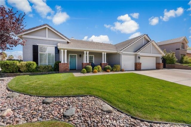 41006 Vista Rambia, Palmdale, CA 93551