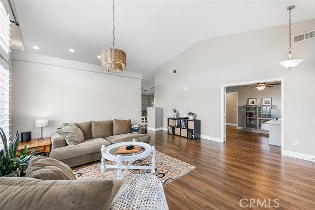 41006 Vista Rambia, Palmdale, CA 93551