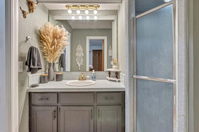 704 Cedar Springs Drive, Tuttle, OK 73089