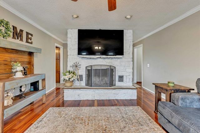 704 Cedar Springs Drive, Tuttle, OK 73089