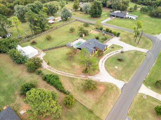 704 Cedar Springs Drive, Tuttle, OK 73089