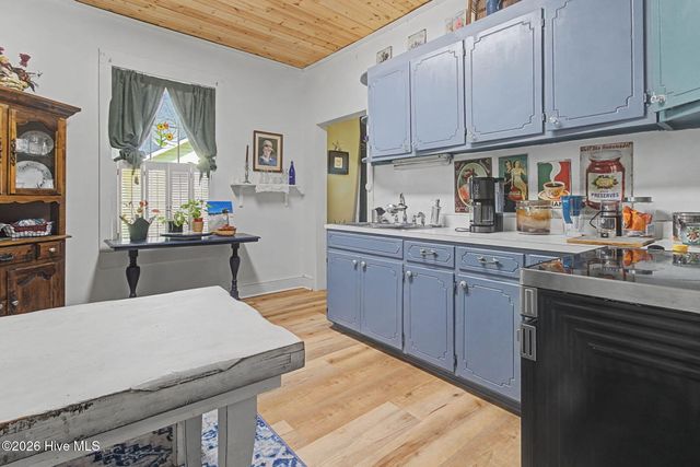 92 S Elm Street, Clarkton, NC 28433