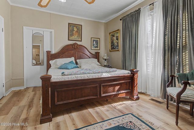 92 S Elm Street, Clarkton, NC 28433