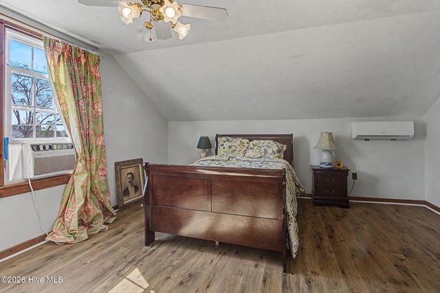 92 S Elm Street, Clarkton, NC 28433