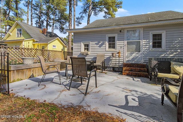 92 S Elm Street, Clarkton, NC 28433