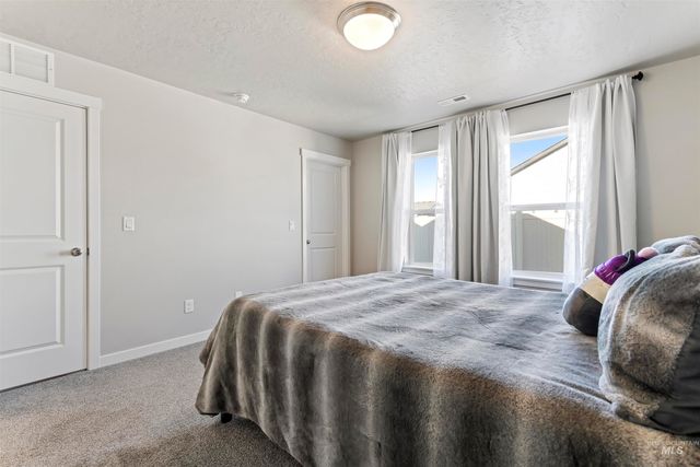 12452 Shadow River St, Caldwell, ID 83607