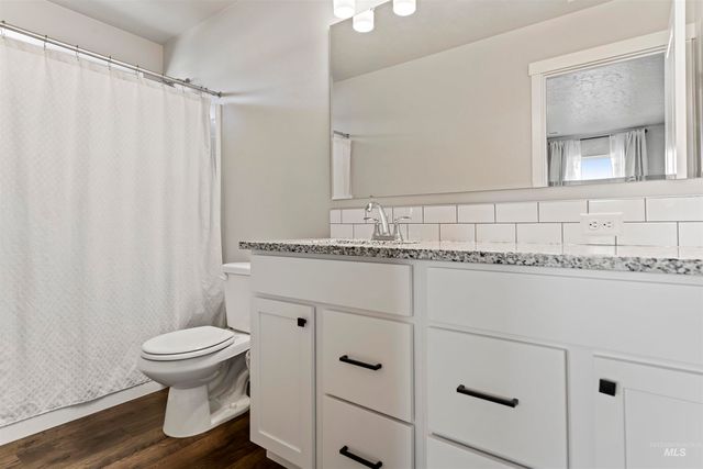 12452 Shadow River St, Caldwell, ID 83607