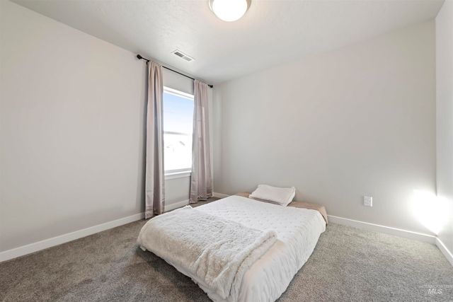 12452 Shadow River St, Caldwell, ID 83607