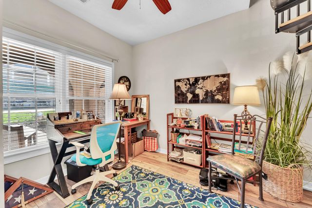 157 N Tuscany Drive, Hollister, MO 65672