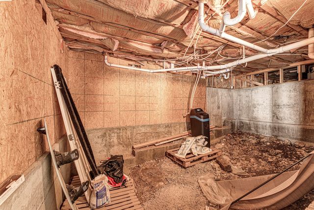 157 N Tuscany Drive, Hollister, MO 65672