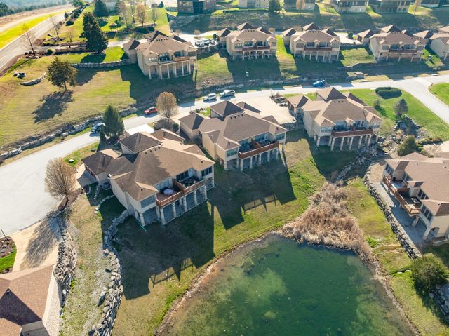 157 N Tuscany Drive, Hollister, MO 65672