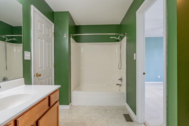 11742 Broadway, Crown Point, IN 46307