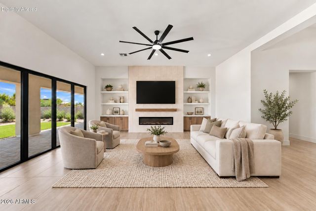 608 E Leisure Lane, Phoenix, AZ 85086