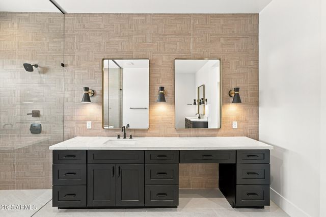 608 E Leisure Lane, Phoenix, AZ 85086