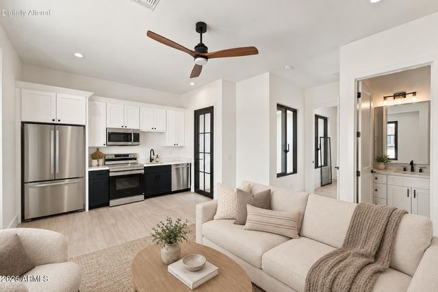 608 E Leisure Lane, Phoenix, AZ 85086