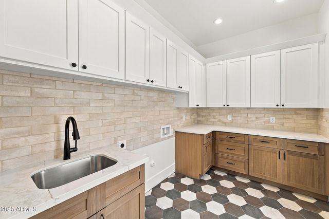 608 E Leisure Lane, Phoenix, AZ 85086