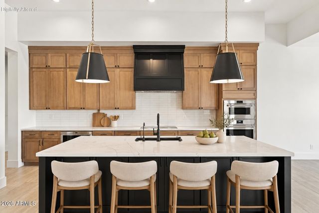 608 E Leisure Lane, Phoenix, AZ 85086