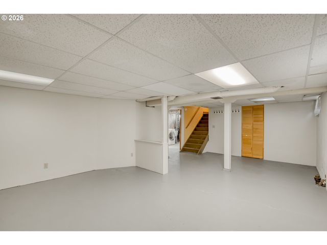 3724 Se FRANKLIN St, Portland, OR 97202