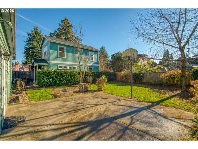 3724 Se FRANKLIN St, Portland, OR 97202