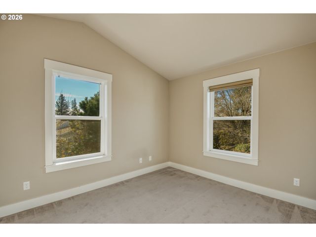 3724 Se FRANKLIN St, Portland, OR 97202