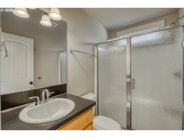 3724 Se FRANKLIN St, Portland, OR 97202