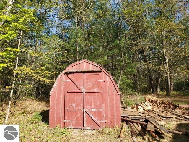 4022 Chippewa Trail, Hale, MI 48739