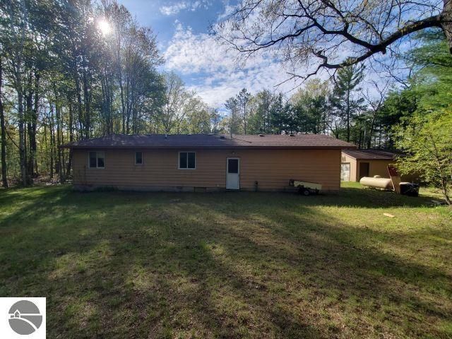 4022 Chippewa Trail, Hale, MI 48739
