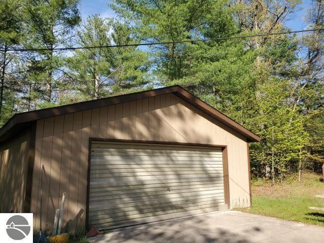 4022 Chippewa Trail, Hale, MI 48739