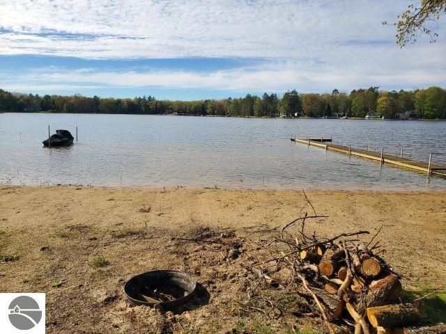 4022 Chippewa Trail, Hale, MI 48739