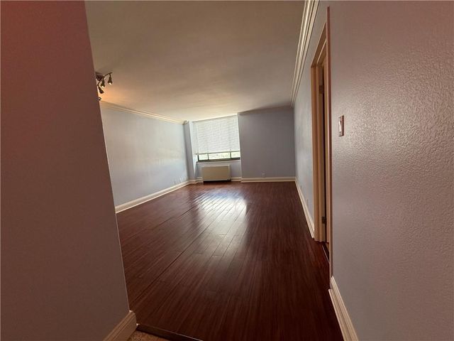 700 E 8th Street 15O, Kansas City, MO 64106